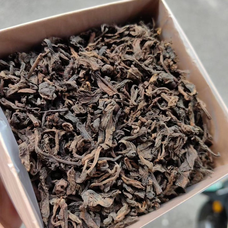 2003 Red Label Ban Zhang Ripe Pu-erh Tea 185g | Aged Shou Puer Collector Grade gallery