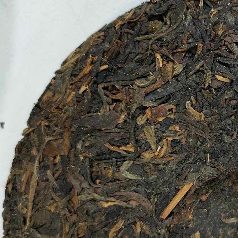 Pu-erh tea,1990s,Customized Tea,八中勐海茶廠,薄棉紙 thin tissue paper,357g,Raw gallery