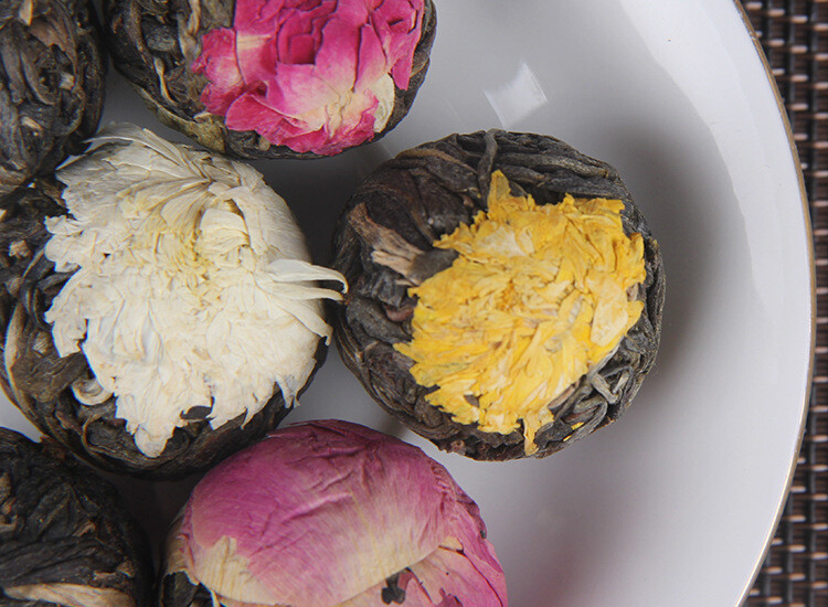 Handmade Ball-shaped Assorted Flowers Flowering Pu-erh Tea Raw 18 Pcs (120g) gallery