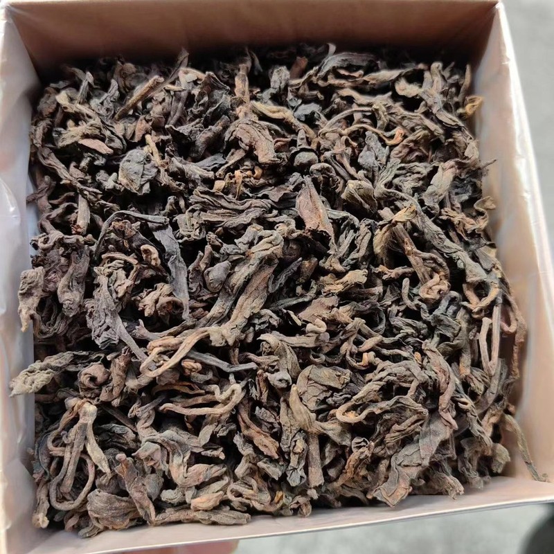 2003 Red Label Ban Zhang Ripe Pu-erh Tea 185g | Aged Shou Puer Collector Grade gallery