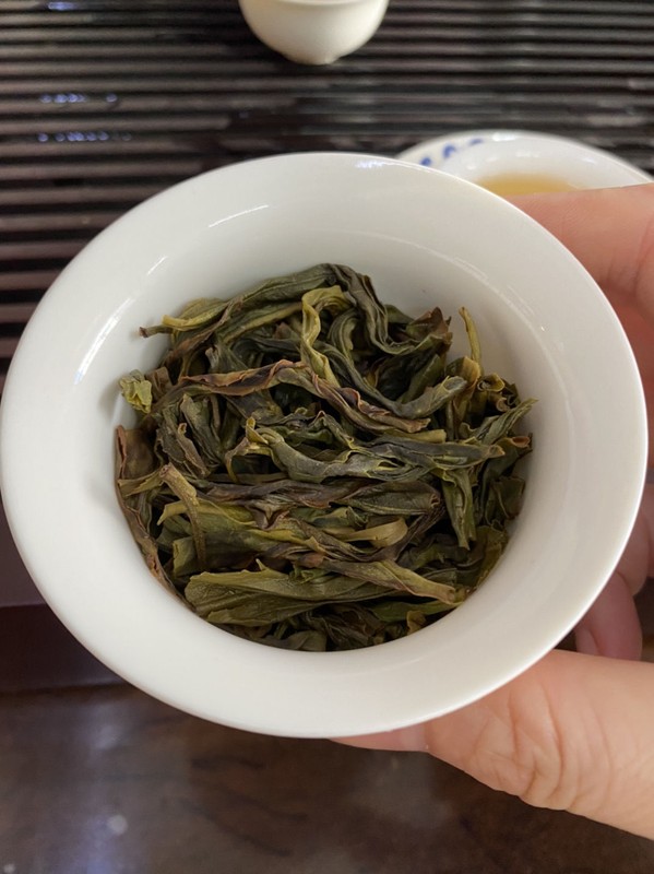Chinese Tea Chaozhou Dancong Oolong Tea with Honey Sweet Taste Ya Shi Xiang gallery