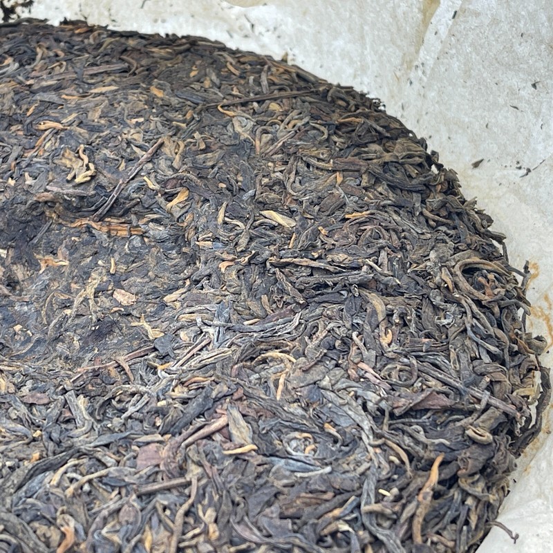 Pu-erh tea,1998,訂製茶 中茶紅印 Customized Tea China Tea Red Seal,357g,Raw gallery