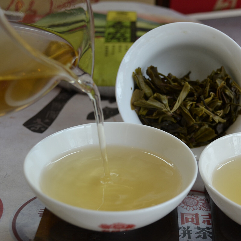 Spring Mannose * 2016 Haiwan Old Comrade Raw Puerh Chun Lu Puer Tea 400g gallery