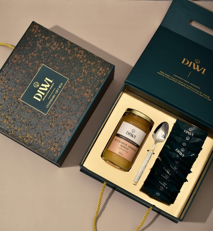 Pick and Mix Gift Box | Natural Fresh Honey and Tea Varieties | Customized Gift