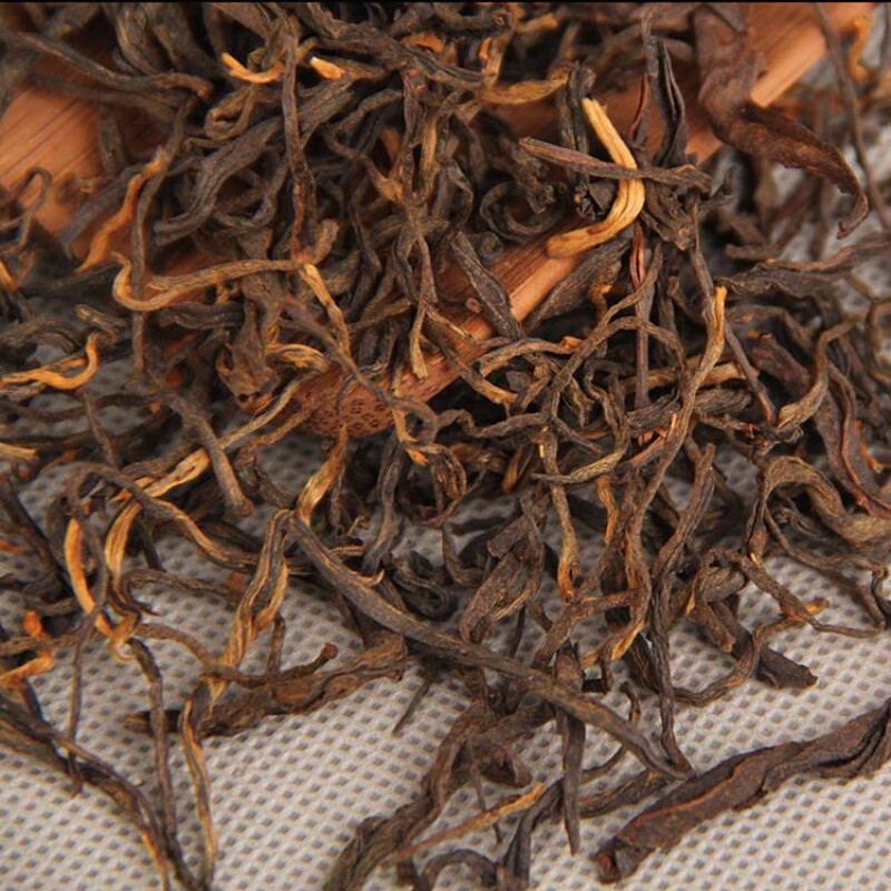 80g Old Tree Black Tea Yunnan Spring Loose Leaf Dianhong Tea Iron Box Gift Tea gallery