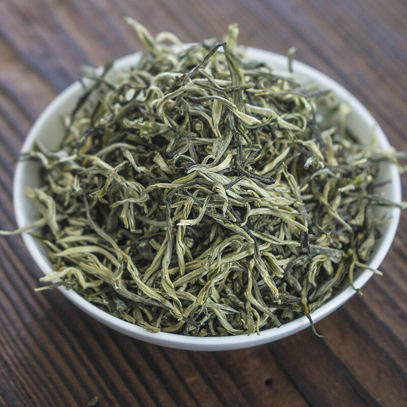 Supreme Organic Early Spring Snowy Mountain Wild Silver Tips Yunnan Green Tea