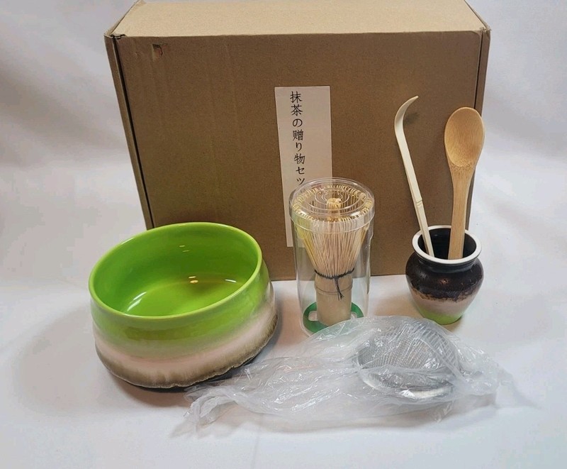 Matcha Tea Whisk 6-Piece Set (Open Box)
