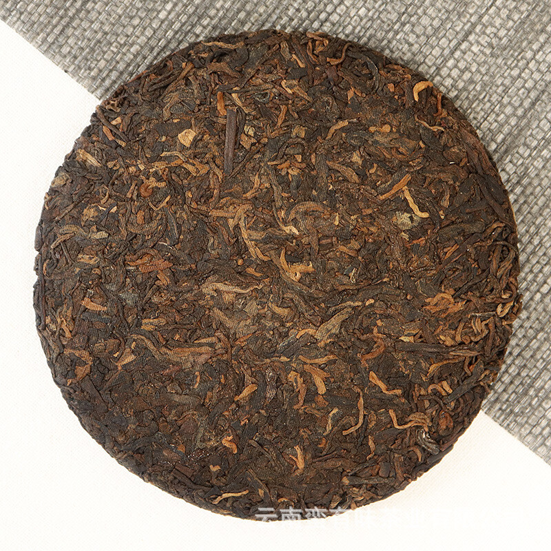 100g Yunnan Menghai Ripe Pu'er Tea Golden Needle White Lotus Ripe Cake Palace gallery
