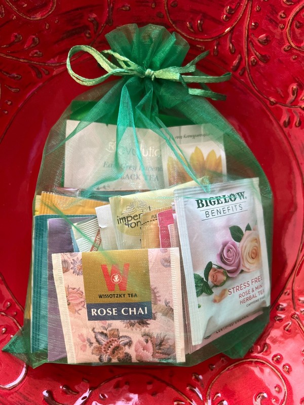 Floral Tea Bag Sampler Variety Pack - 24 Single-Serve Varieties - 19 Brands gallery