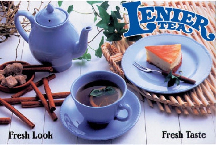 Decaffeinated English Breakfast Leaf Tea 3oz gallery