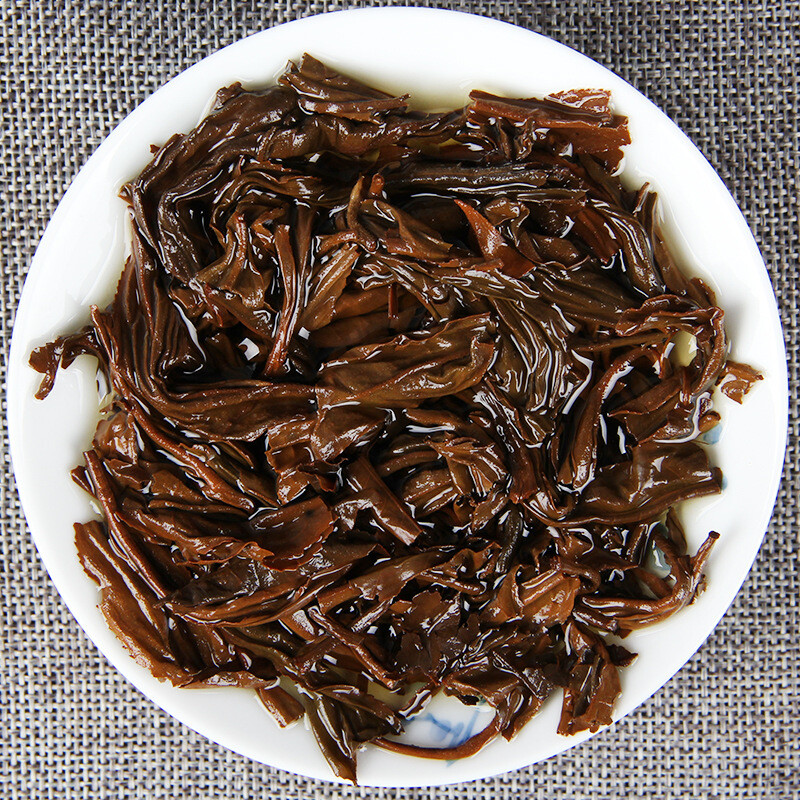 GU SHU HONG CHA * Sun Dried Ancient Tree Dianhong Dian Hong Black Tea Cake 357g gallery