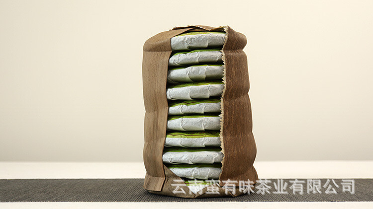 100g Yunnan Menghai Ripe Pu'er Tea Golden Needle White Lotus Ripe Cake Palace gallery
