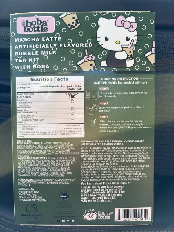 BOBA BOTTLE HELLO KITTY GREEN MATCHA FLAVOR MILK TEA KIT WITH BOBA 👅💦 gallery