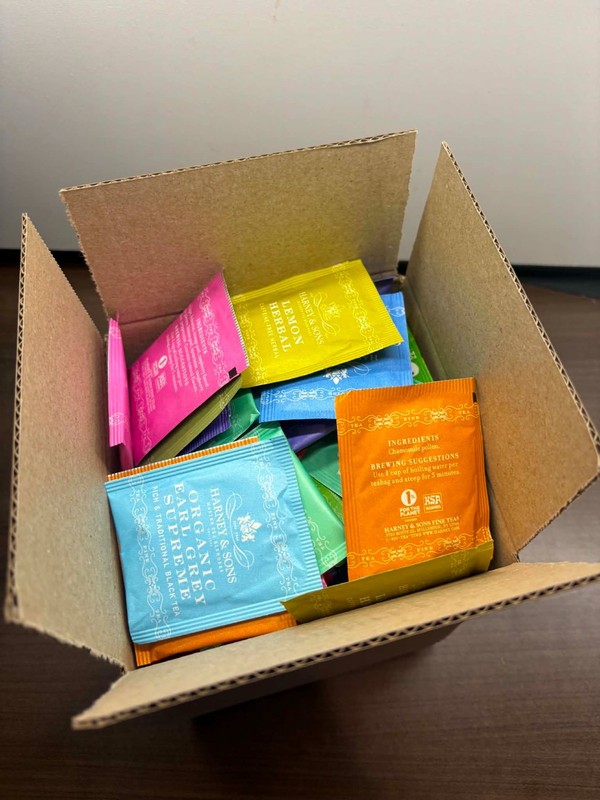 Harney & Sons Assorted Tea Bag Sampler 140 Count Variety Pack Office Breakroom gallery