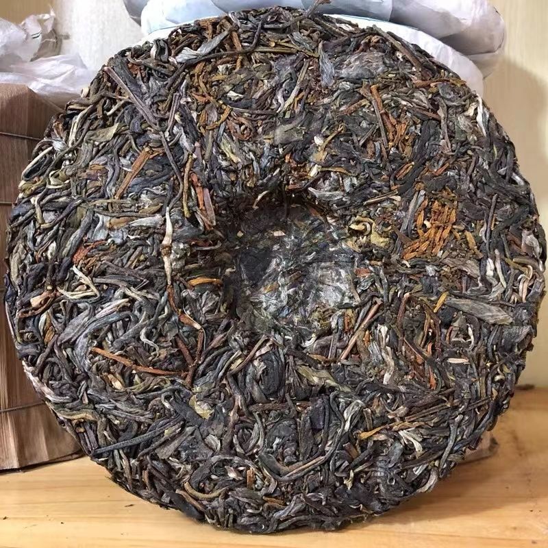 Ding Chun Yuan Wild Jingmai Pangxie Jiao Feet of Crab Pu-erh Tea 2019 357g Raw gallery