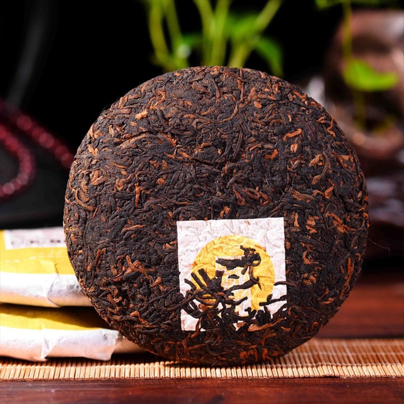 MengHai Old Ripe Pu erh Tea Cake Natural Herbal Energy Drink 100g