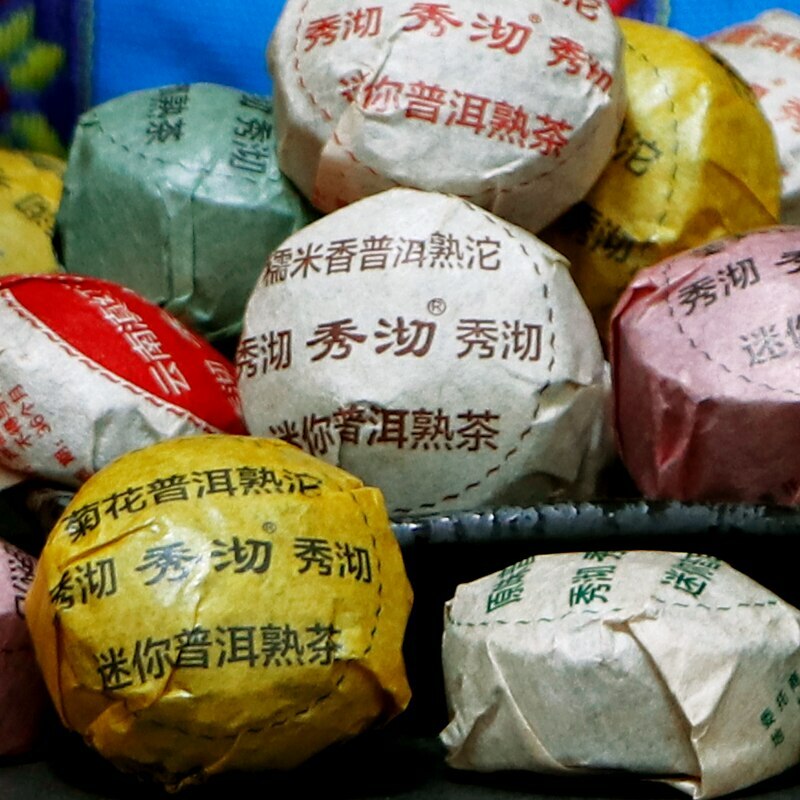 50 Pcs 10 Different Flavors Pu’er Mini Tuo Cha Raw and Ripe Pu-erh Mix Gift Bag