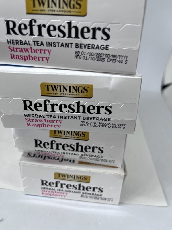 Twinings Strawberry Raspberry Refreshers Herbal Tea, Caffeine Free, 30 Pjs 2/27 gallery