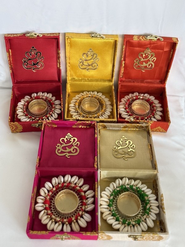 Sweet Box With Tea Light Pack Of 5
