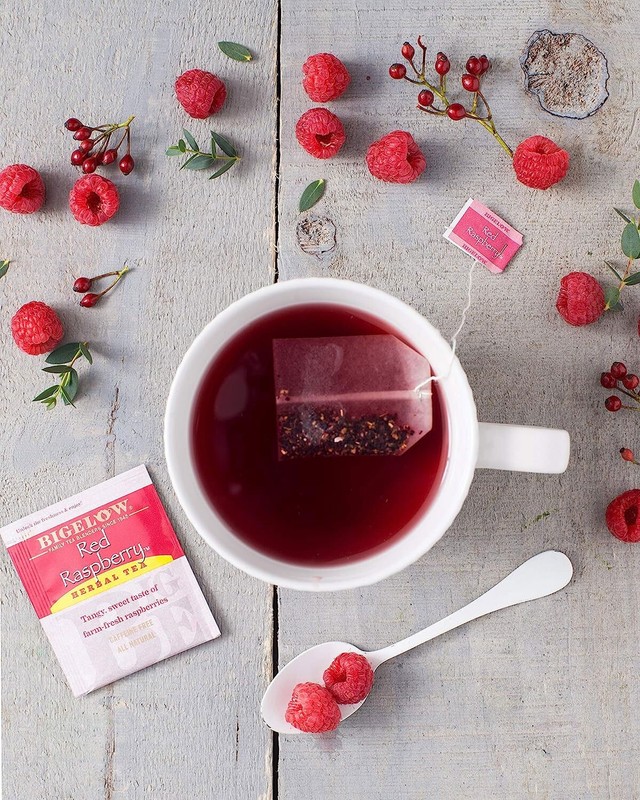 Bigelow Red Raspberry Herbal Tea - 20 tea bags gallery
