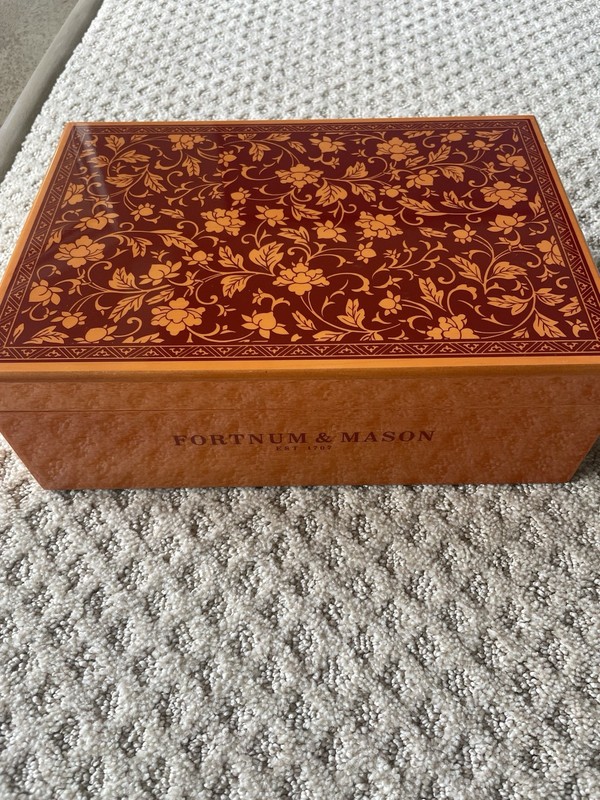 Tea Box – Fortnum’s Famous & Classic World Wooden Restaurant Tea Box