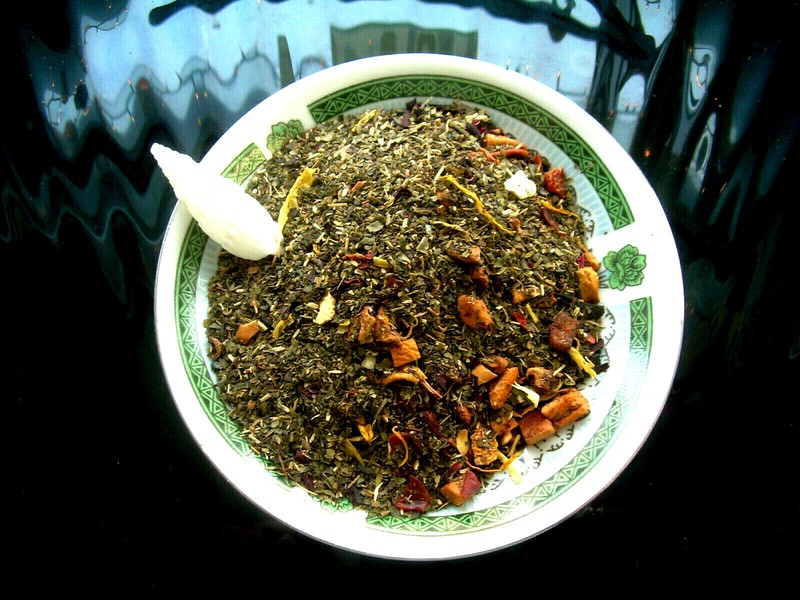 Green Tea Fine Cut Tea Blend With Cranberry Apple Hibiscus and Rosehips